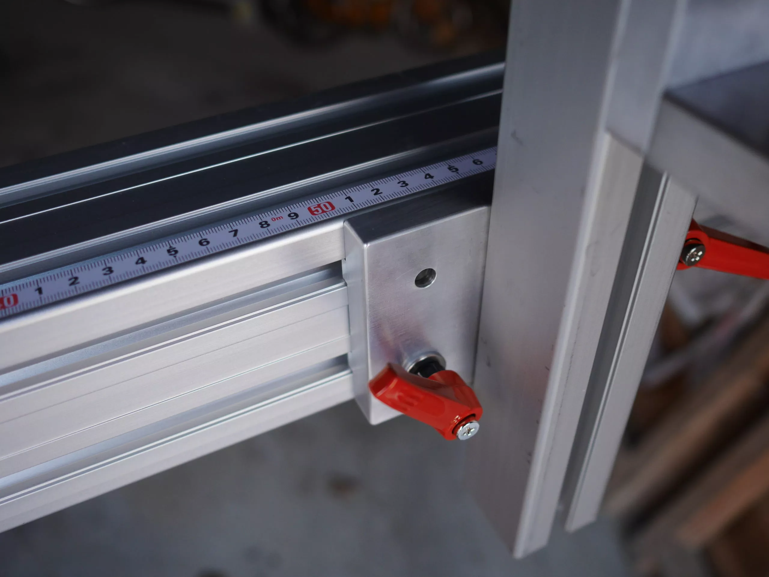 Vue des réglages du support de douille de direction